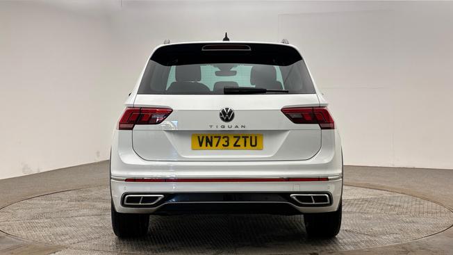 VOLKSWAGEN Tiguan Photo 3