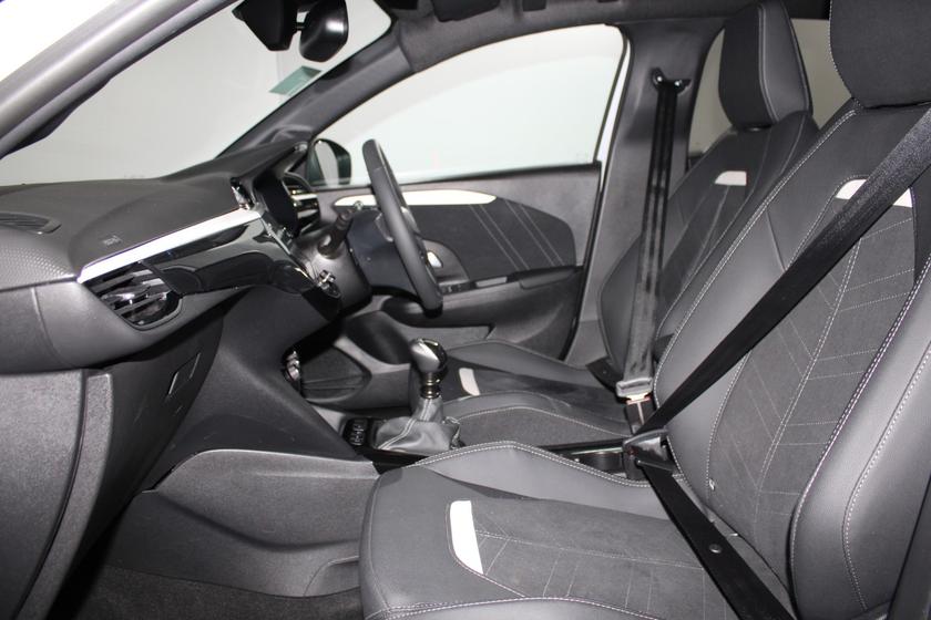 Vauxhall Corsa Photo 260ccdec-61ac-4da5-9ded-3fced04125dc.jpg