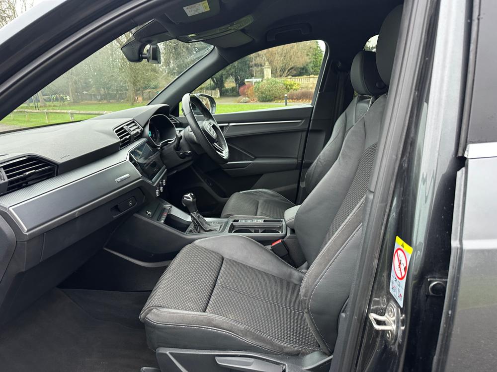 Used Audi Q3 AO69RUH 17