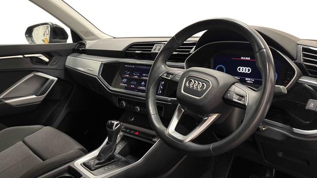 Audi Q3 Photo 6