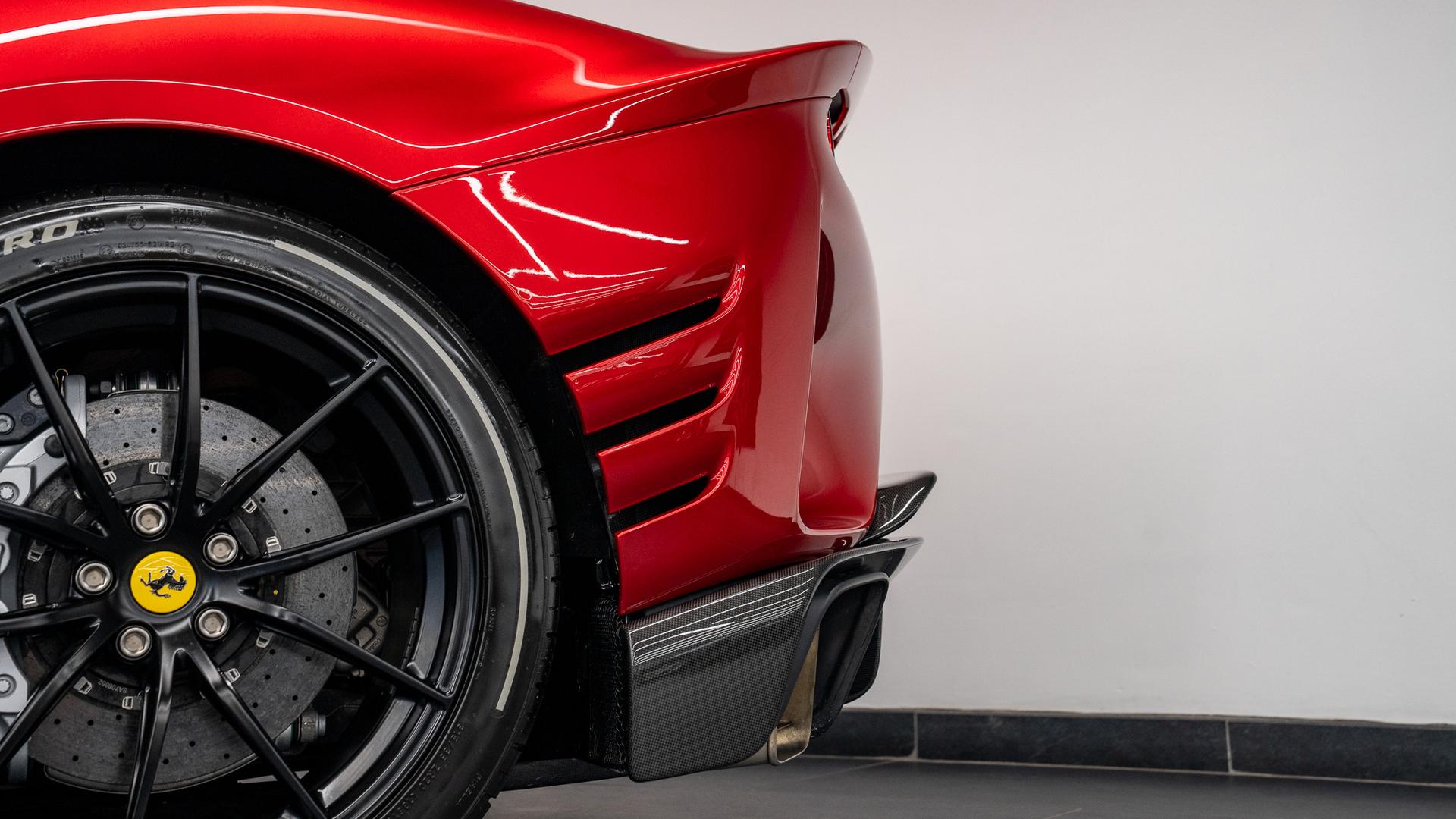 Ferrari 812 Photo 26381c70-e834-4e19-b2c1-d690398b4b10.jpg