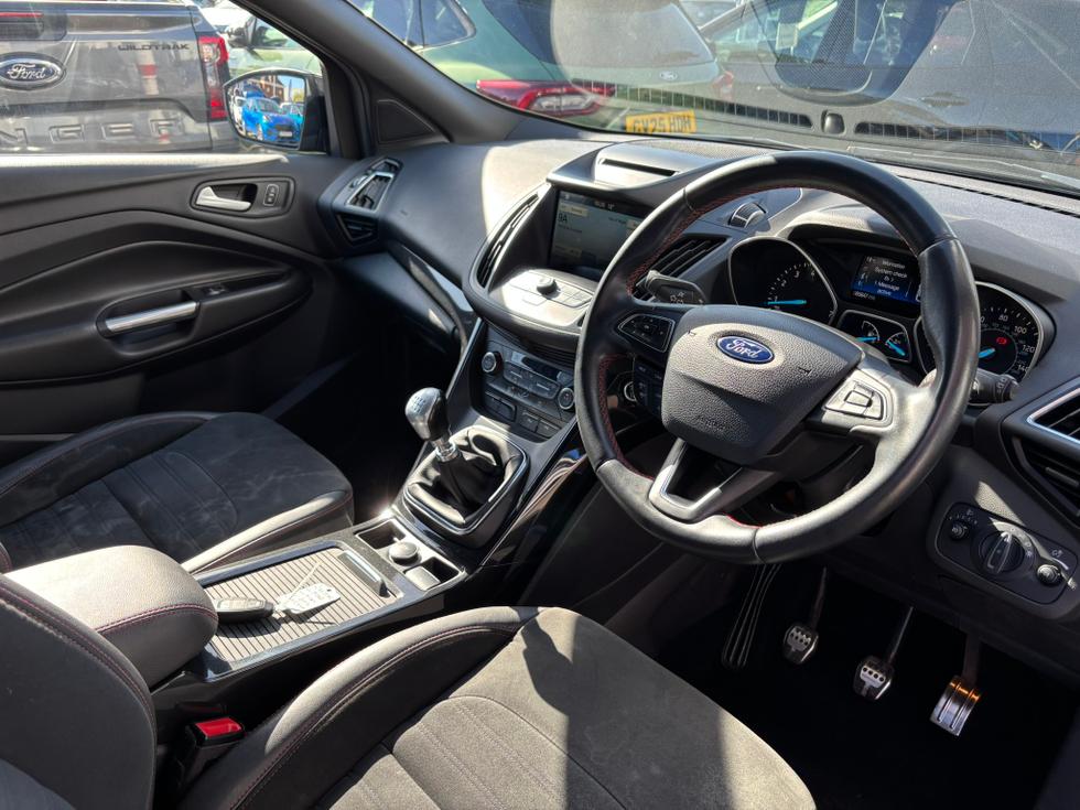 Ford Kuga Photo 263d909d-d32b-4f39-9a46-71ae7eab6d09.JPEG