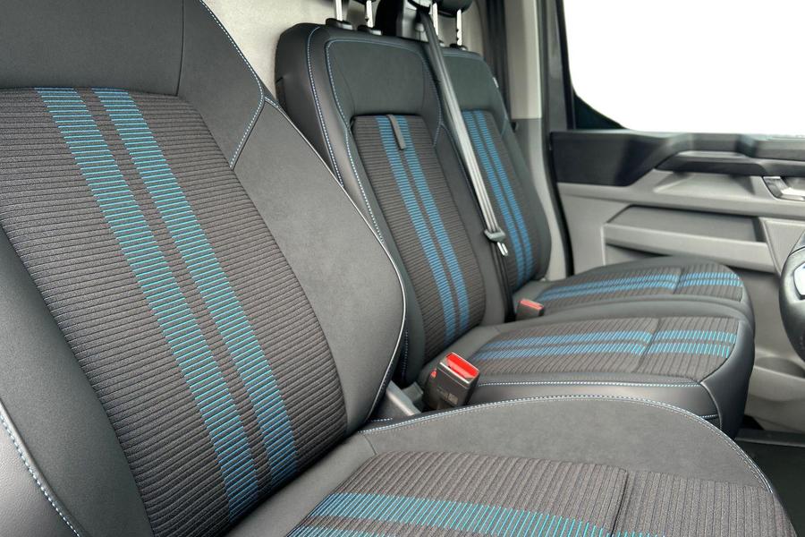 Ford TRANSIT CUSTOM Photo 2643c03f-7542-4d11-aa5d-3609c01ef826.jpg