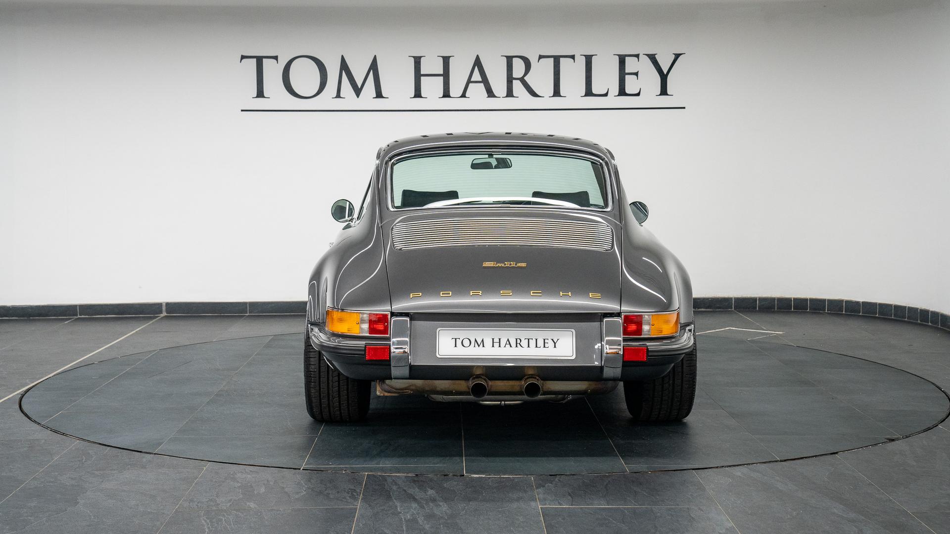Porsche 911 Photo 2646965a-783d-4c9e-884f-998d067c3604.jpg