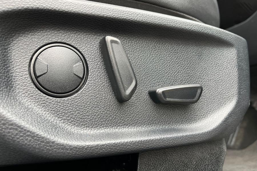 Ford RANGER Photo 26560182-1412-4b50-a97a-6b0faac7c32b.jpg