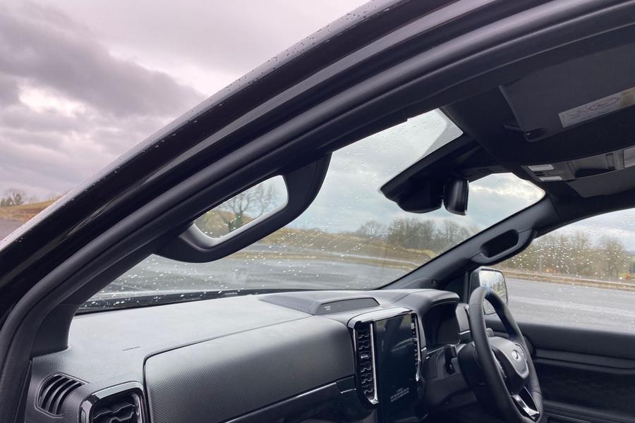 Ford RANGER Photo 266f22c8-44b9-4a08-bf34-eaf1ec260069.jpg