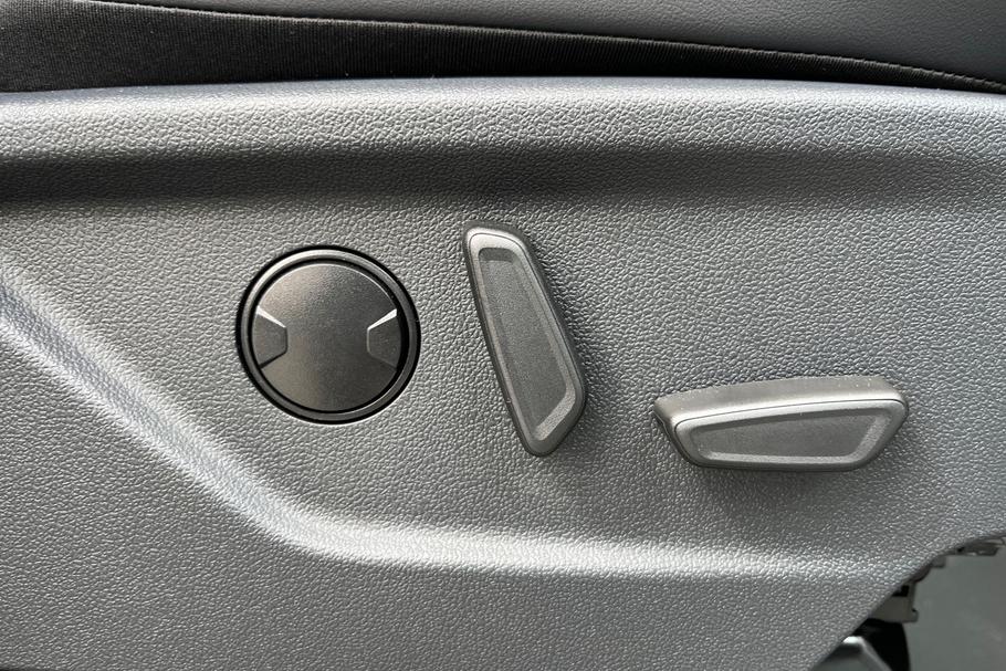 Used Ford E-TRANSIT CUSTOM CUSTOMSPORT1 23