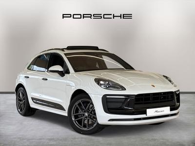 ~ Porsche Macan Macan T (MY23) at JCT600