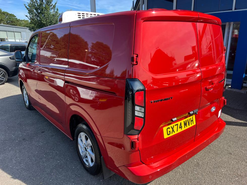Ford Transit Custom Photo 2685ae32-778a-486a-a99e-4c38de776269.jpeg