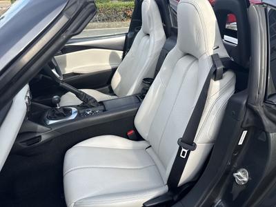 Mazda MX-5 RF Photo 12