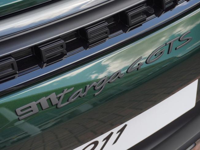 PORSCHE 911 Photo 63
