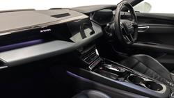 AUDI e-tron GT Photo 2