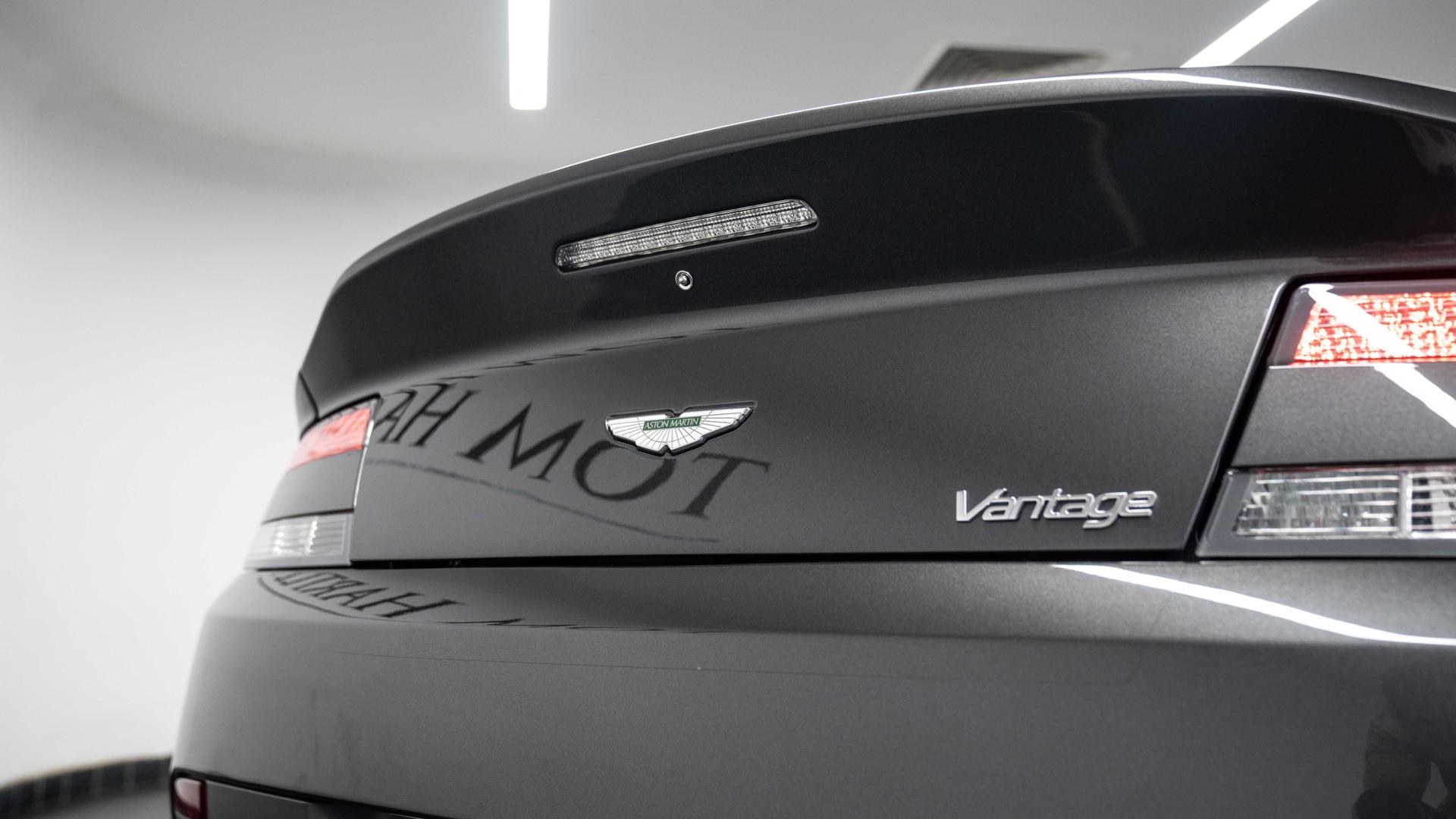 Aston Martin Vantage Photo 26b9a44a-f6eb-454e-bbc4-a3fc8e012f0a.jpg