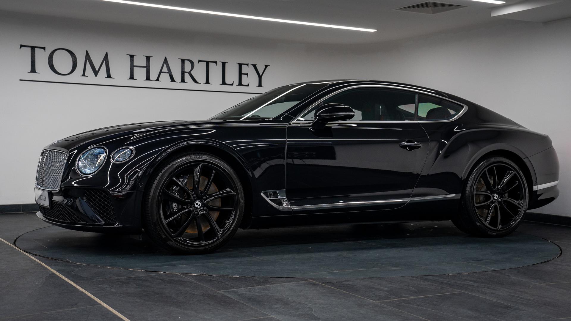 Bentley Continental GT Photo 26c32cbf-e193-4e3f-a092-8cd1fddee57e.jpg