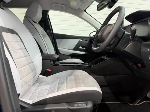 Citroen C4 Photo 26c3f48a-78bc-4af3-bc8a-68d3de5ffe2e.jpeg