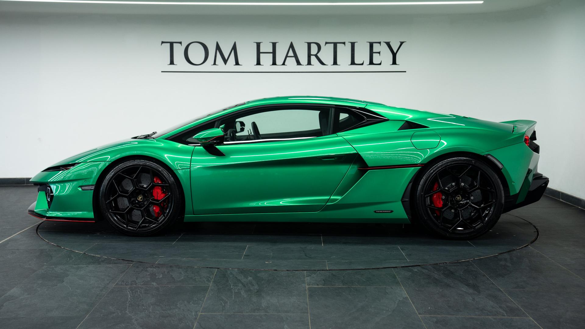 LAMBORGHINI Temerario Photo 26cc08cb-dc88-4a1b-a2eb-4a0b2f440e56.jpg
