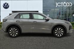 VOLKSWAGEN T-Roc Photo 4