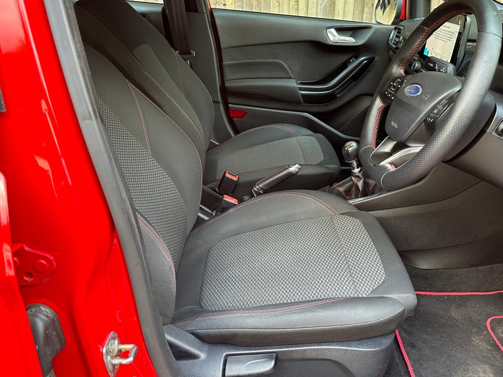 Used Ford Fiesta CN19ZSZ 7