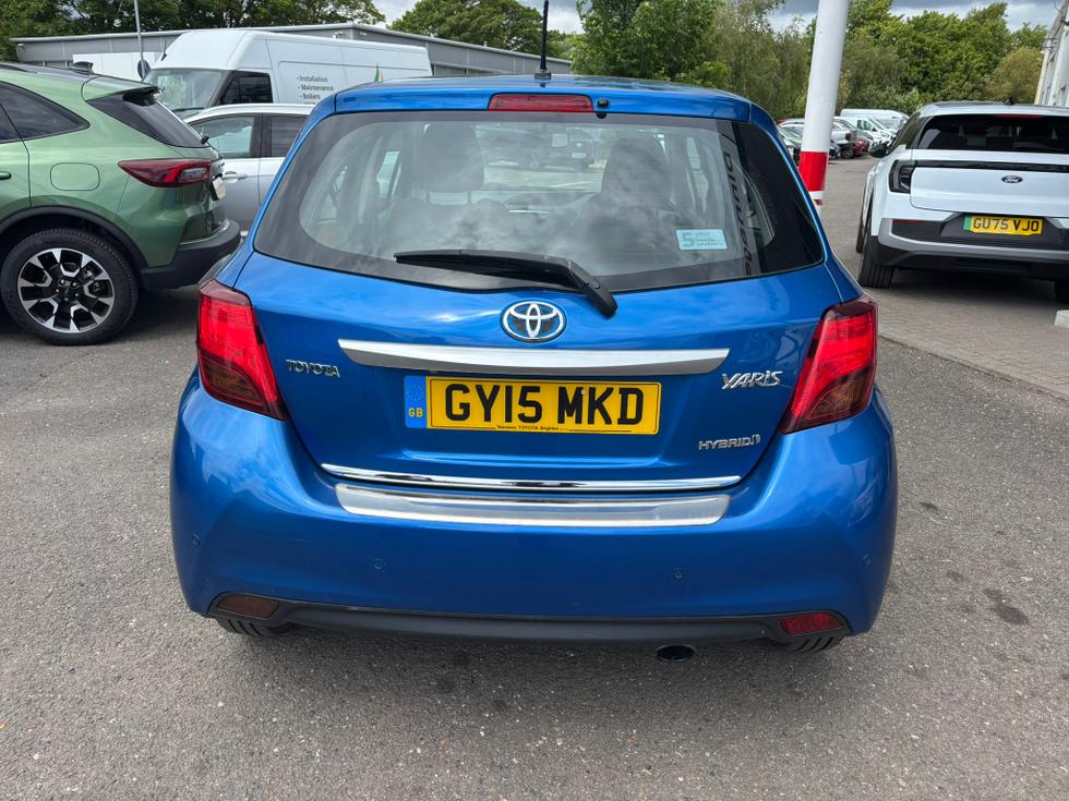 Toyota Yaris Photo 26f5f10f-deb0-4585-a6fd-bf753224b280.JPEG