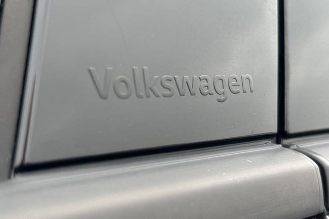 Volkswagen T-Roc Photo 31