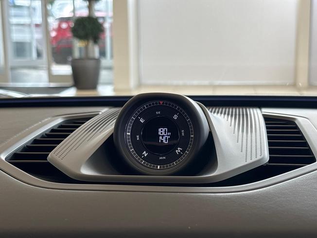 Porsche Cayenne Electric Photo 45