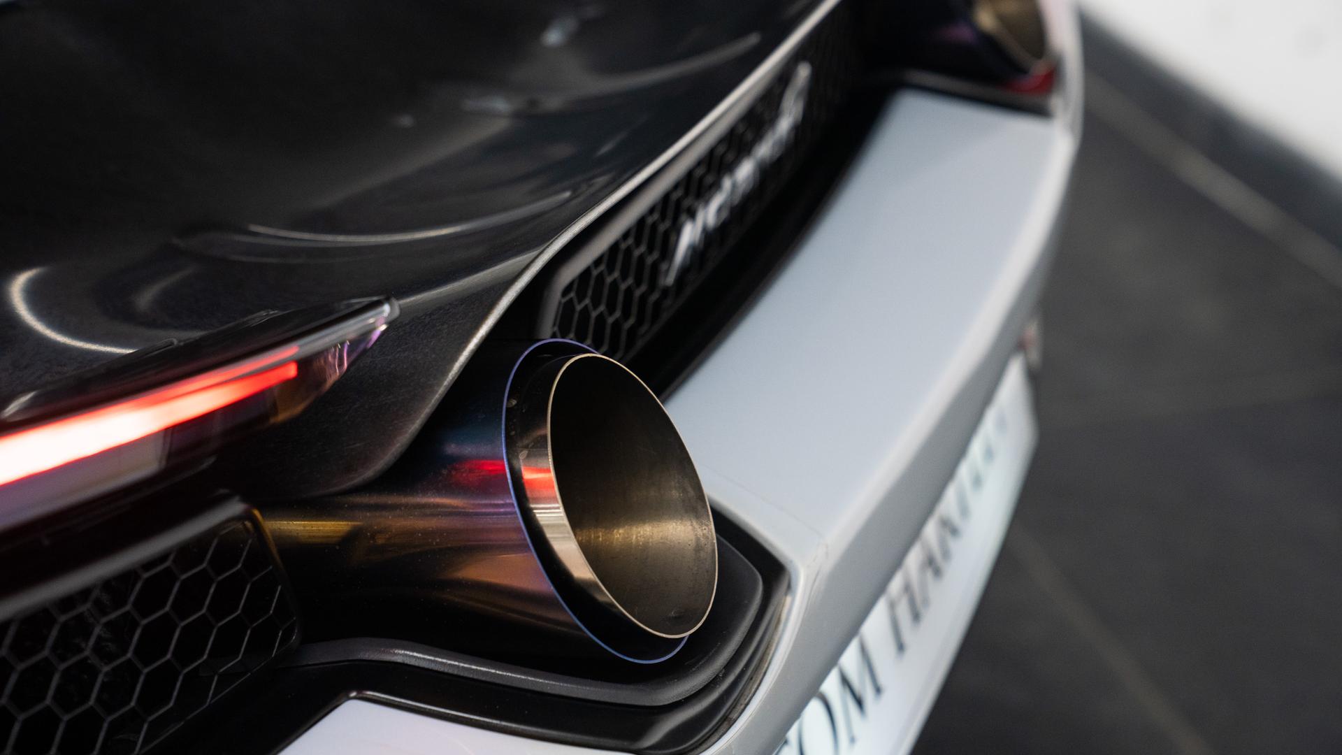 McLaren 720S Photo 271613fe-201c-40fe-a9f4-704bbf2054da.jpg