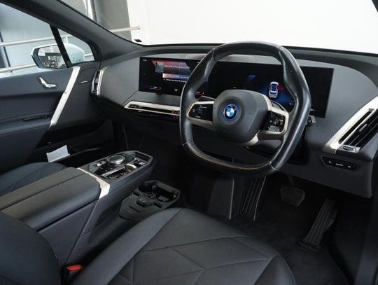 BMW iX Photo 2719bb44-d839-46e5-9790-3ecdf36e5e51.jpg
