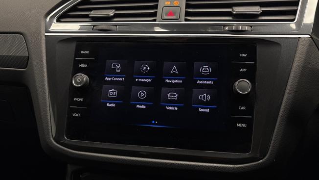 Volkswagen Tiguan Photo 8