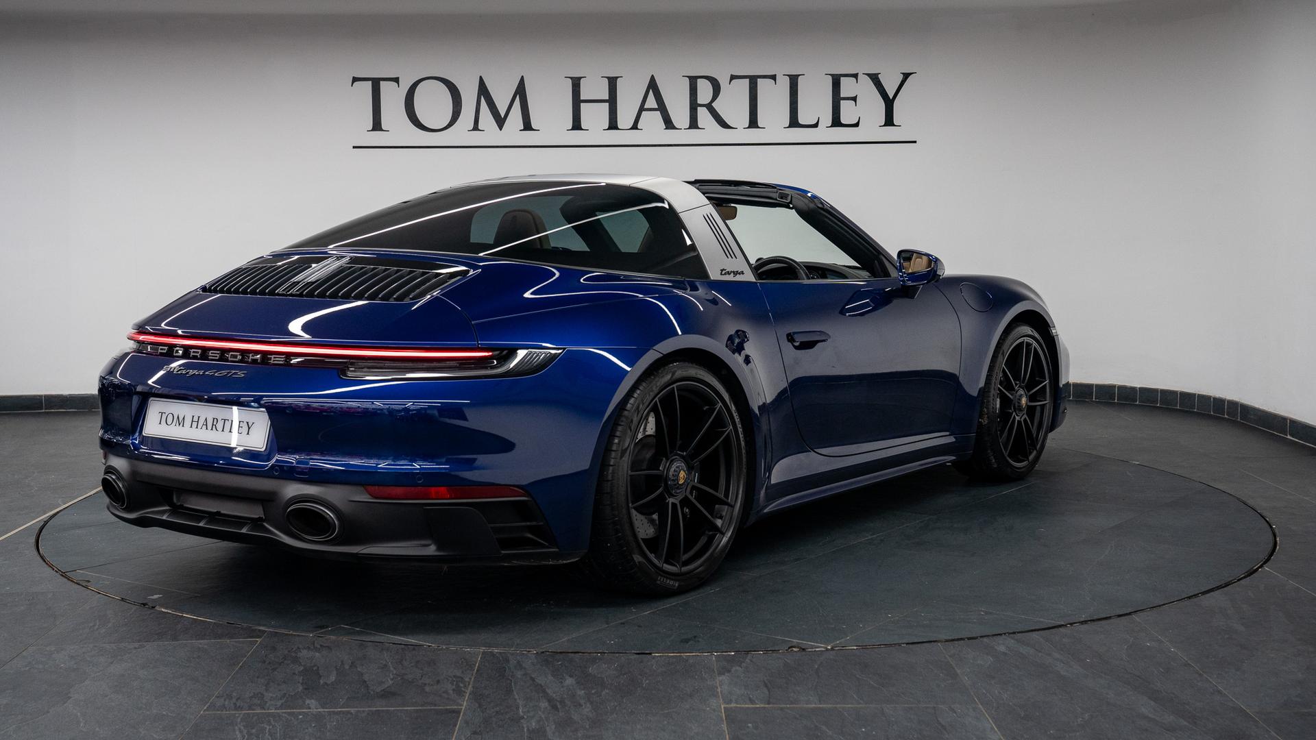 Porsche 911 Photo 2723d9e0-83b9-4738-af0e-54913bba2f65.jpg