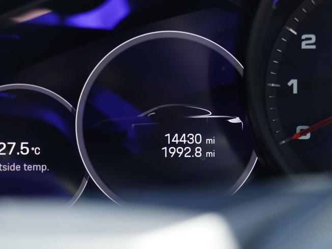 PORSCHE Panamera Photo 40