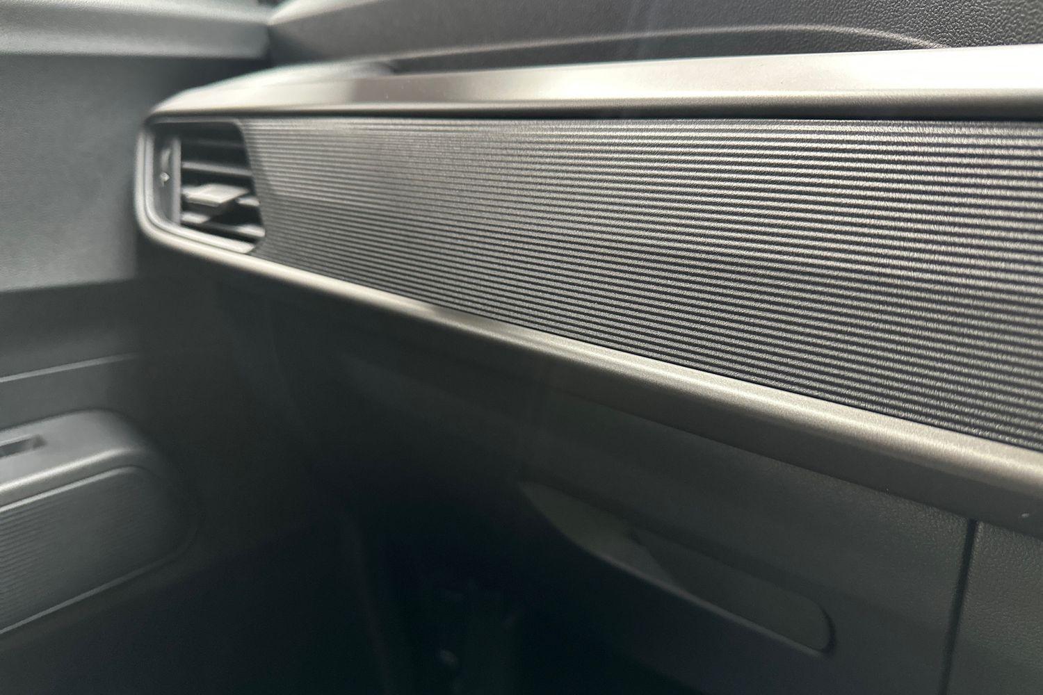 Ford TRANSIT COURIER Photo 29