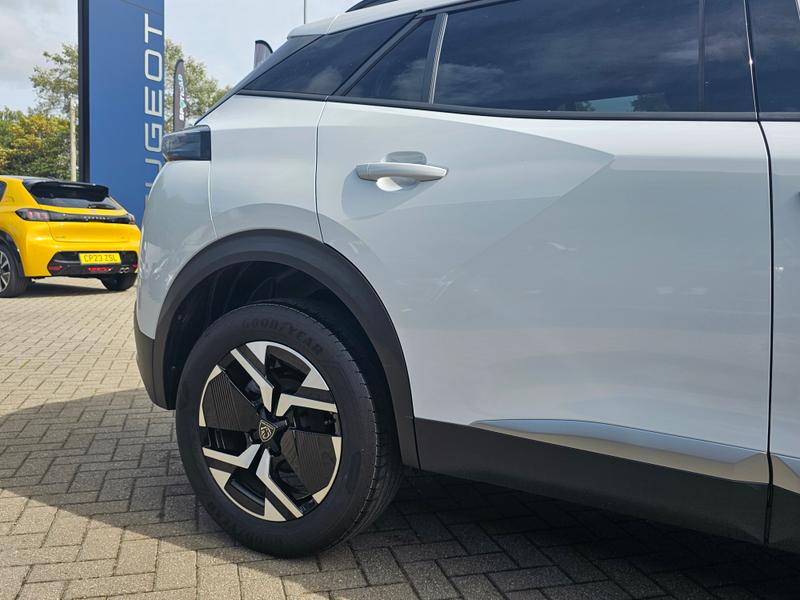 2025 75 PEUGEOT 2008