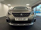 Peugeot 5008 Photo 2