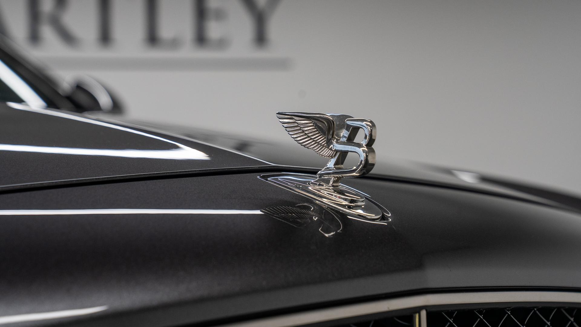 Bentley Mulsanne Photo 2795cd2d-d749-4301-b7b0-104dc9a7cabc.jpg