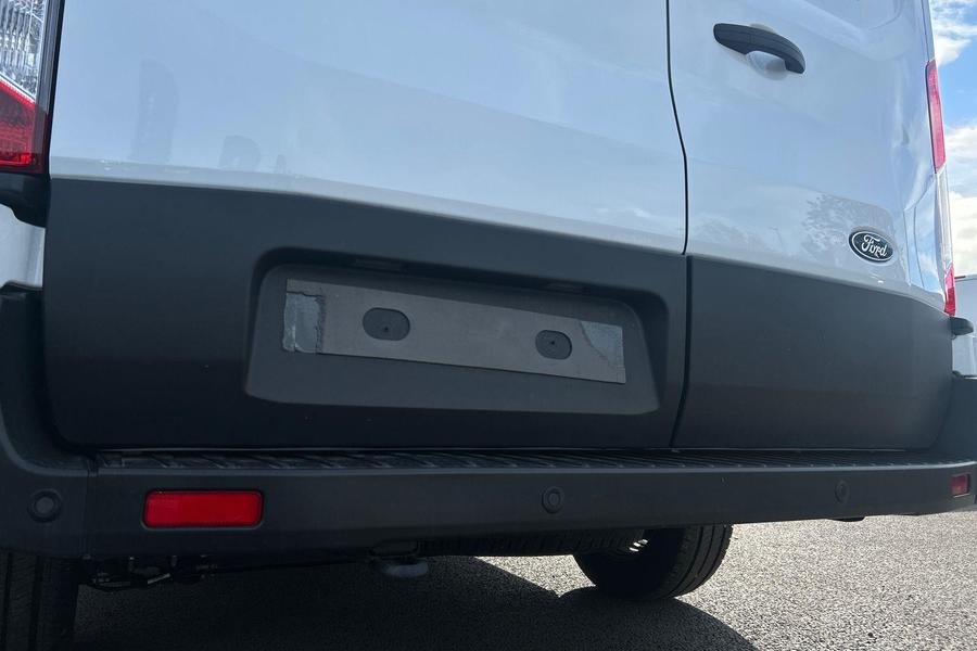 Ford TRANSIT Photo 27a99a02-52cf-42e3-88ec-5ad97b6eba27.jpg