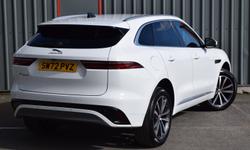Jaguar F-PACE Photo 34
