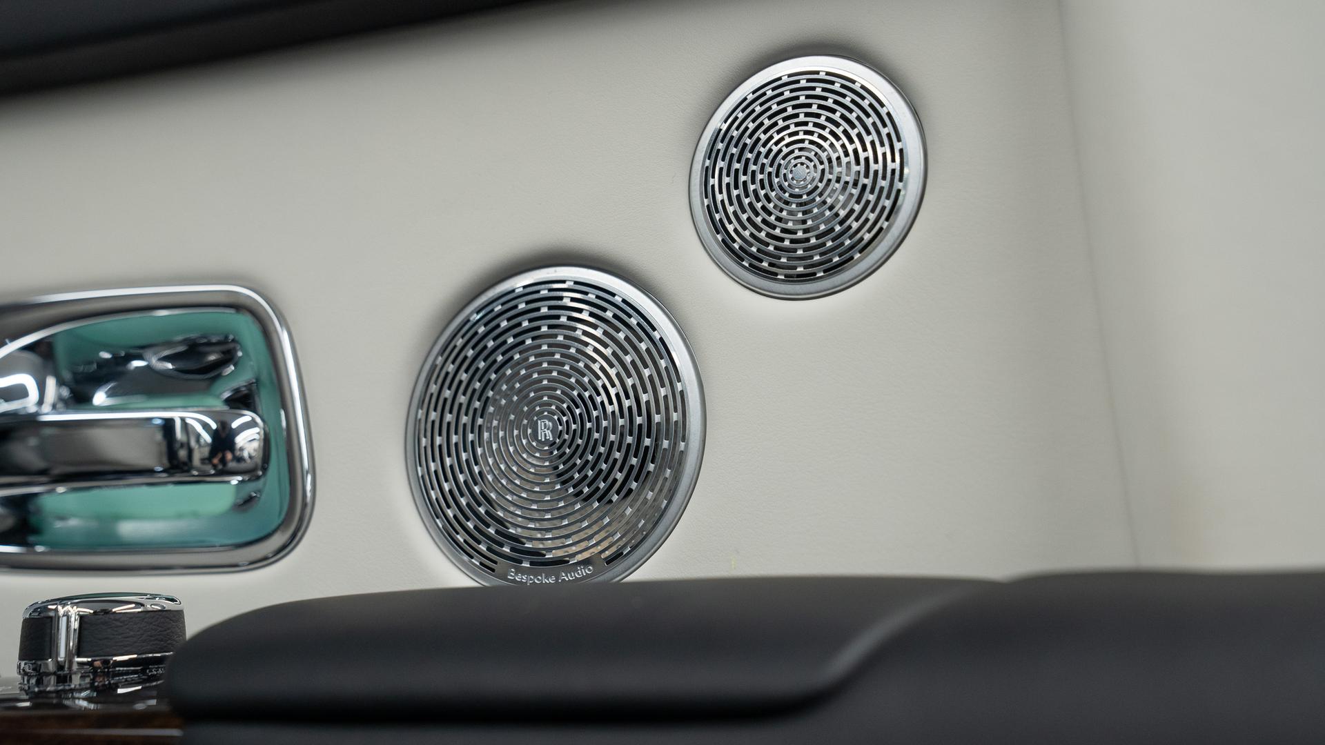 Rolls-Royce Phantom Photo 27b982bd-9201-4b70-bd56-421b108b1487.jpg