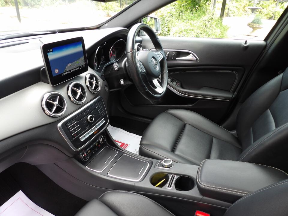 Used Mercedes-Benz GLA KL68MYJ 11