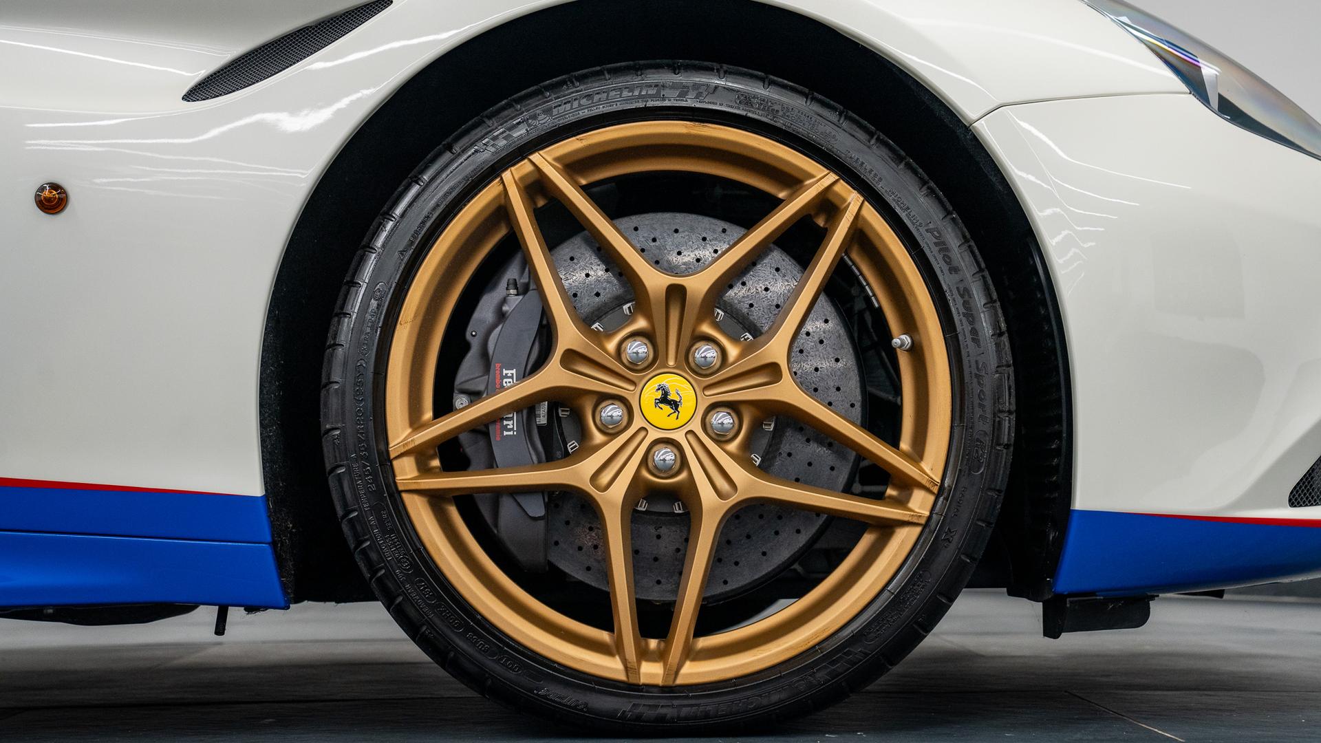Ferrari California T Photo 27e82ccf-e08a-4bfc-aeeb-590bc7ecdb0d.jpg