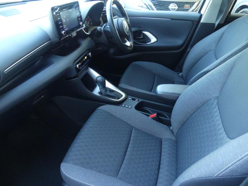 Toyota Yaris Photo 27eee0e5-899a-4b81-865b-3268a469c0e1.jpg