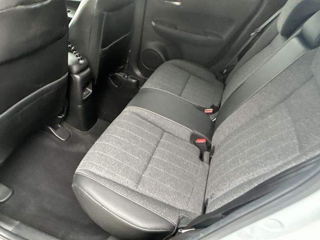 Honda Jazz Photo 27f776dc-5cfb-46da-b348-bfacc0742b58.jpg