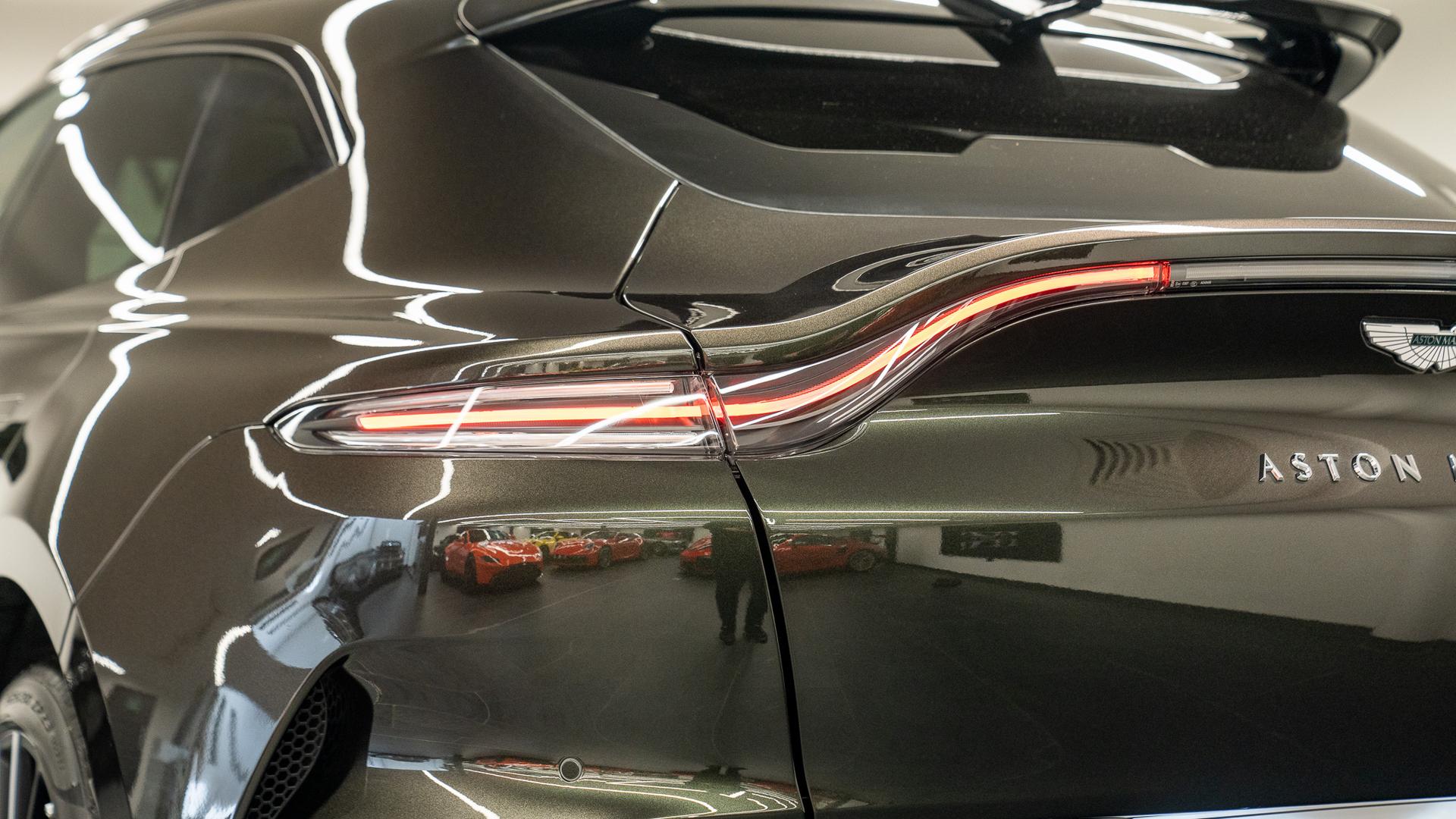 Aston Martin DBX Photo 2815662c-4293-45d5-902f-d63afbb8b5e7.jpg