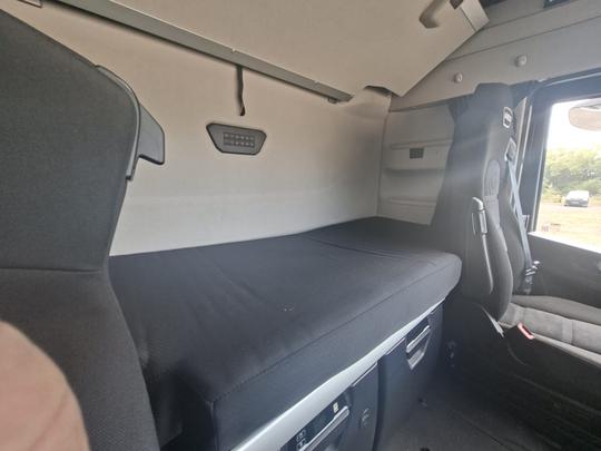Iveco S-WAY Photo