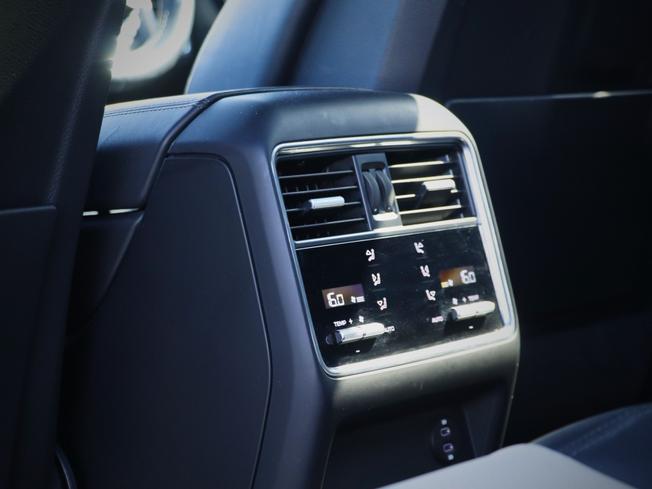 PORSCHE Cayenne Photo 30