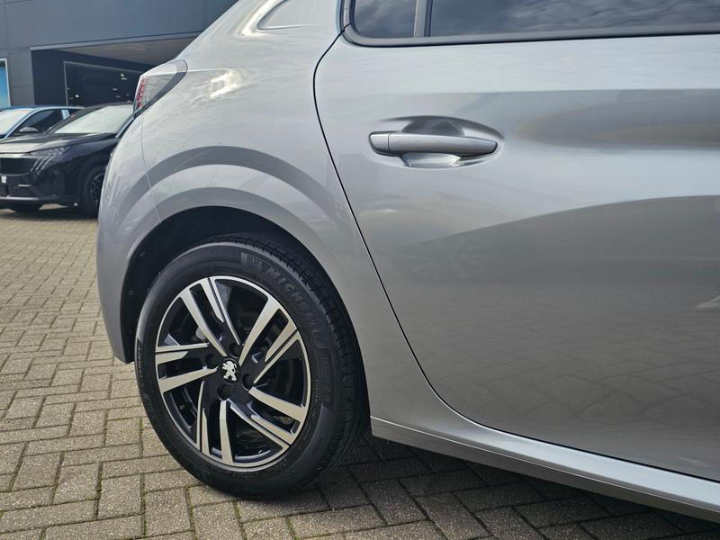 2023 73 PEUGEOT 208