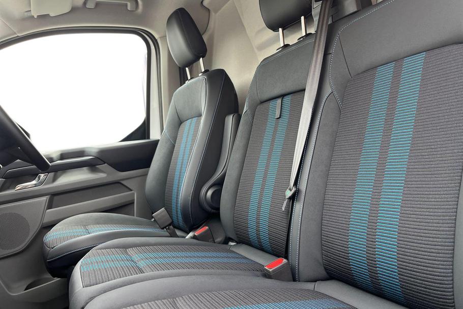 Used Ford E-TRANSIT CUSTOM CUSTOMSPORT1 10