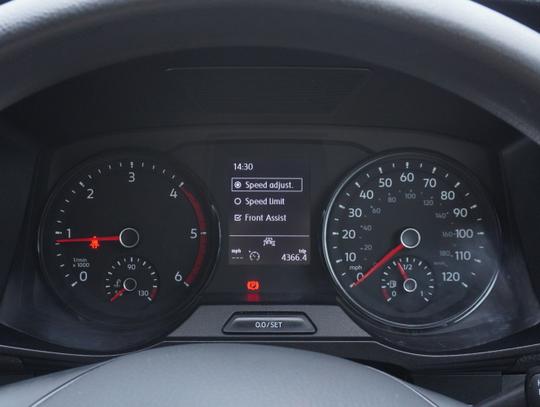 Volkswagen Crafter Photo 2845e26a-8544-44d7-a195-d977b9f610d2.jpg