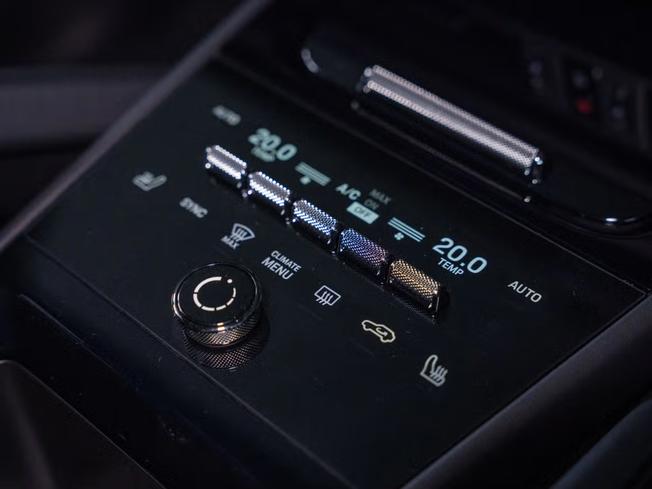 PORSCHE Cayenne Photo 8