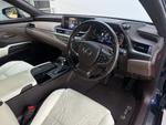 Lexus ES Photo 2