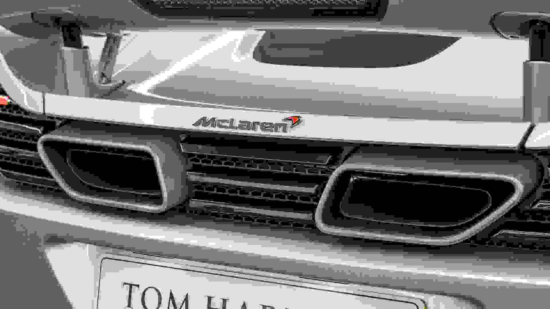 McLaren MP4-12C Photo 28583d1e-7454-4a00-8ff0-7275dc1d354e.jpg